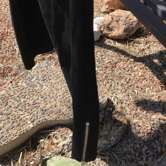 7th Ave NY company Black Capri with Zipper Ankle Size 12 - Picture 5 of 5